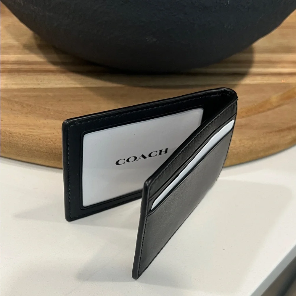 COACH Men's Card Holder.